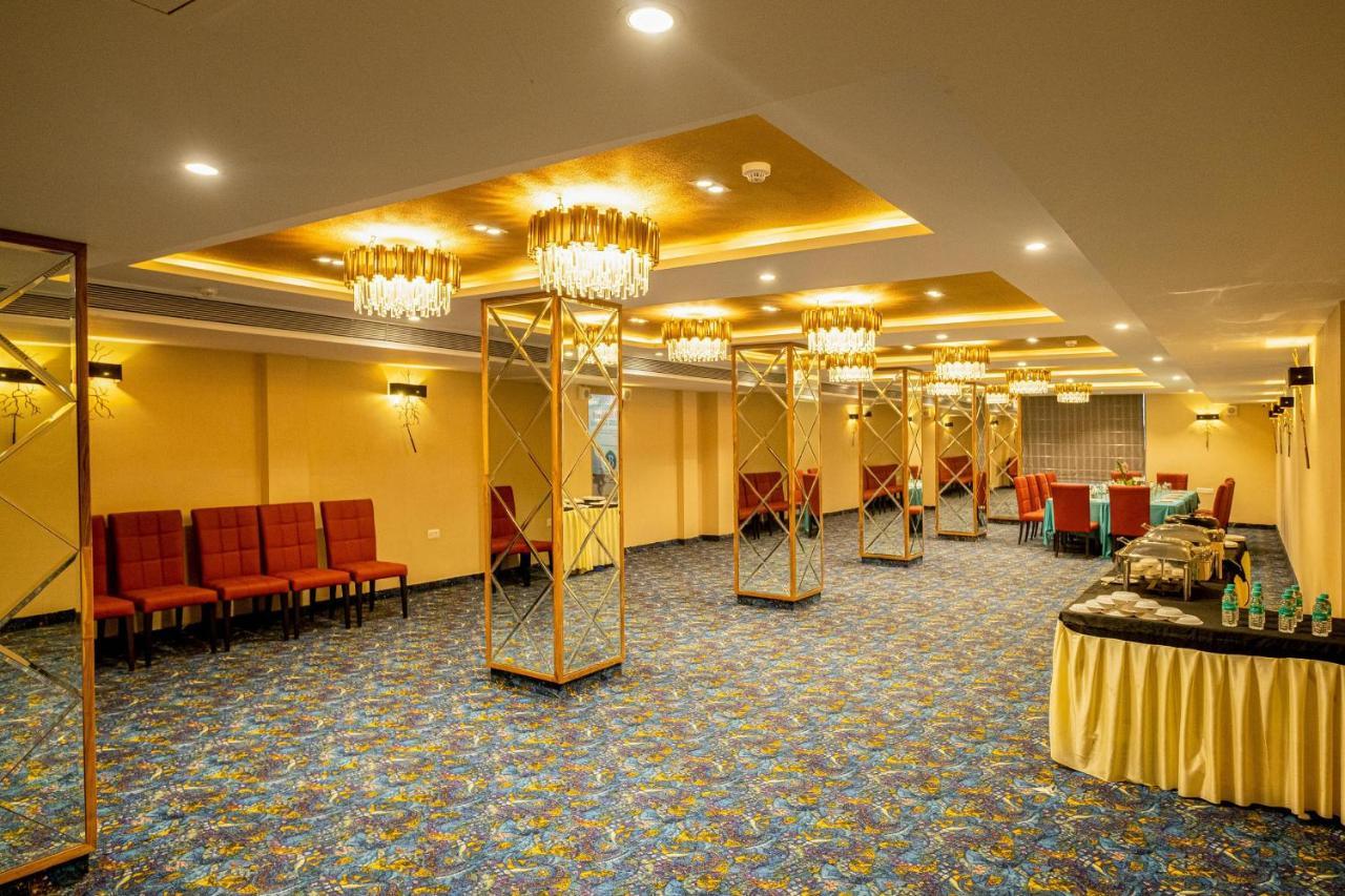 Hotel The Bastion Bhopal Zewnętrze zdjęcie